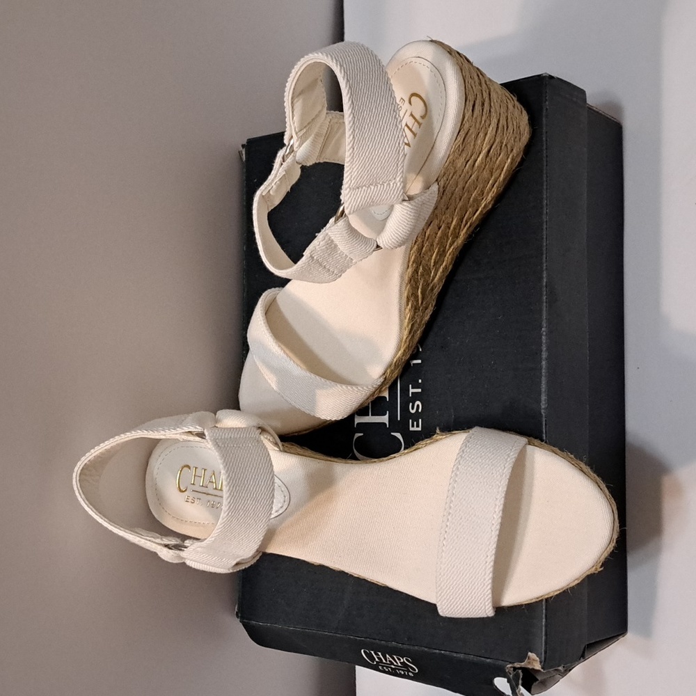 New Chaps Brand Women's White Wedges Sz 7.5 B Elastic Front Ankle Strap